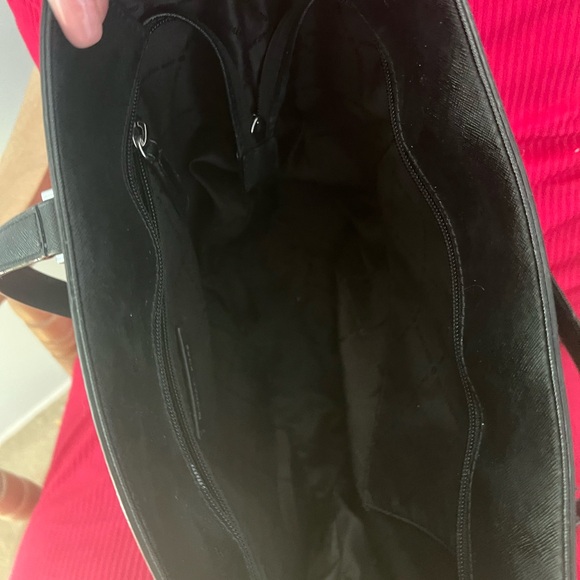 Michael Kors Black and Gray Signature Tote - Picture 4 of 7